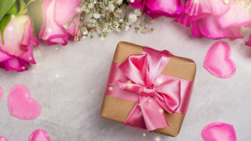 обоя праздничные, подарки и коробочки, подарок, розы, бант