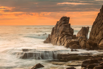 Картинка природа побережье волны скалы пена
