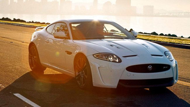 Обои картинки фото jaguar, xk, автомобили, автомобиль, стиль, мощь, скорость