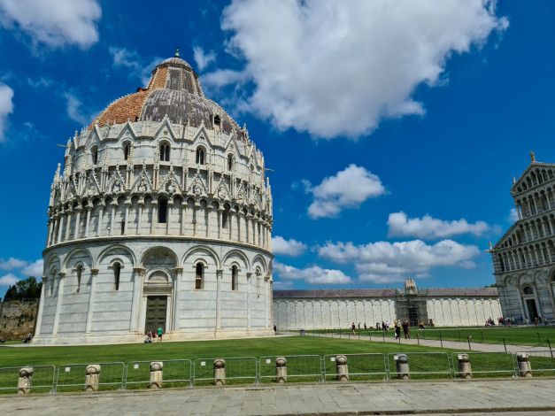 Обои картинки фото san giovanni baptistery, города, пиза , италия, san, giovanni, baptistery