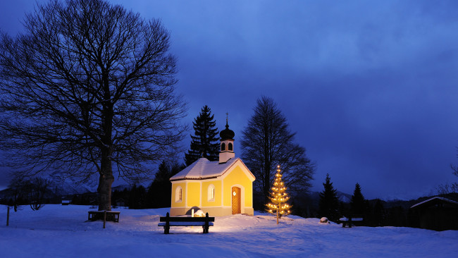 Обои картинки фото города, православные, церкви, монастыри, деревья, снег, вечер
