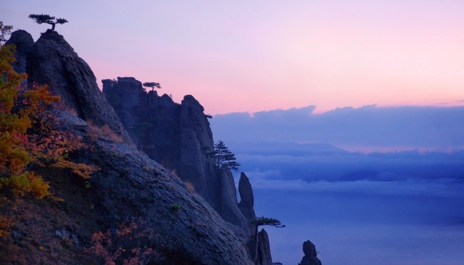 Обои картинки фото демерджи-яйла, природа, горы, деревья, скалы, гора, облака, закат, крым