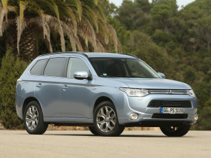 Картинка автомобили mitsubishi phev outlander 2012г