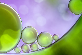 Картинка разное капли +брызги +всплески воздух объем цвет шарик пузырьки масло вода
