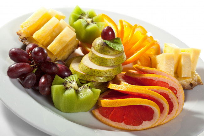 Обои картинки фото еда, фрукты,  ягоды, грейпфрут, киви, груша, виноград, апельсин, ананас