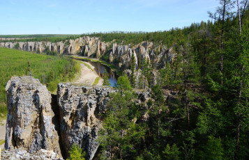 Картинка lena+pillars природа реки озера скалы горы пейзаж лес река lena pillars