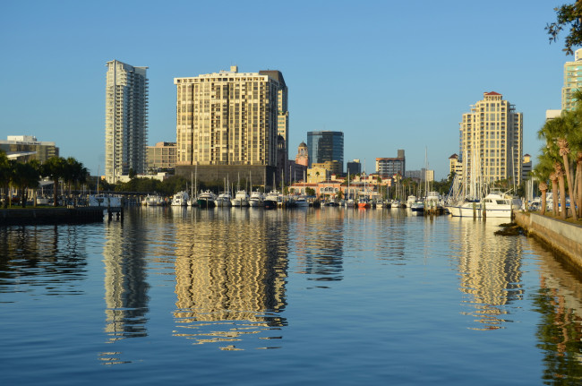 Обои картинки фото st, petersburg, florida, us, города, здания, дома, река, пейзаж