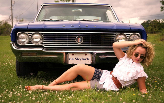 Обои картинки фото автомобили, -авто с девушками, skylark, buick