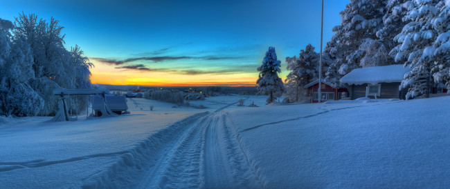 Обои картинки фото природа, зима, панорама, пейзаж, домик, дорога, закат, sweden, norrland, tornedalen