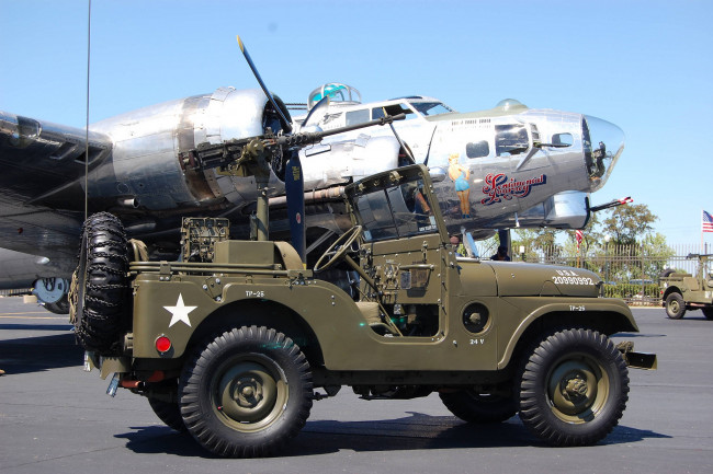 Обои картинки фото wwii veterans jeep & b-17g, техника, военная техника, бомбардировшщик, джип