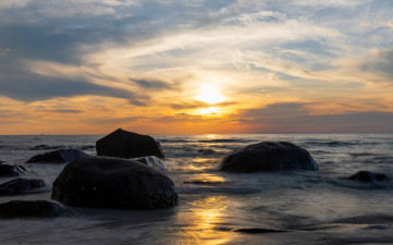 Картинка природа побережье лето beautiful камни закат seascape wave beach sea пляж песок море sand волны sunset summer