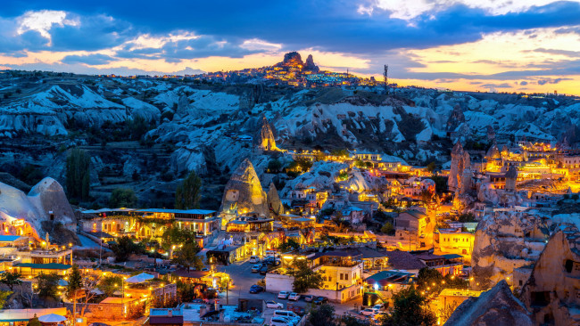 Обои картинки фото goreme, cappadocia, turkey, города, - огни ночного города