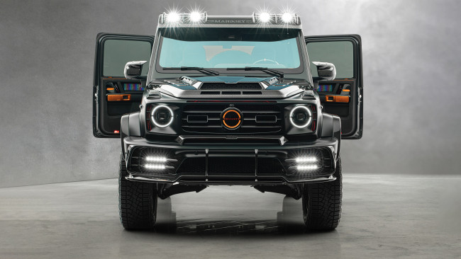 Обои картинки фото mercedes-amg g63 mansory grande entree 4x4, автомобили, mercedes-benz, mercedes, amg, g63, mansory, grande, entree, 4x4, гелик, вид, спереди, тюнинг