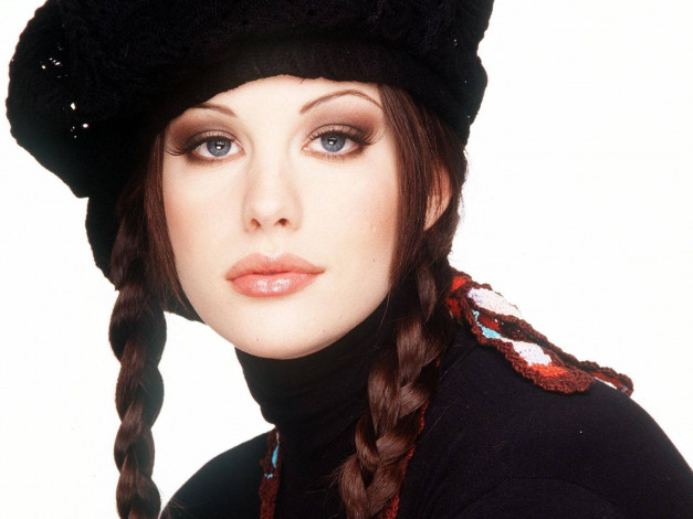 Обои картинки фото Liv Tyler, девушки, , , косы, актриса, берет