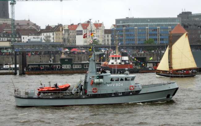 Обои картинки фото спасательное, судно, mhv, 904, корабли, другое, спасатель, река