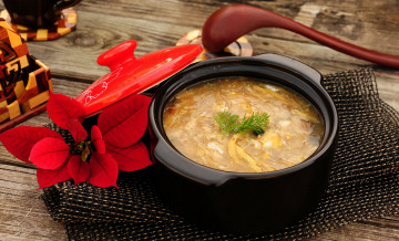 Картинка суп из акульих плавников еда первые блюда кастрюля цветок пуансеттия