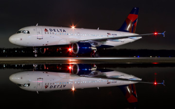 Картинка авиация пассажирские самолёты аэропорт лайнер проблесковые маяки ночь