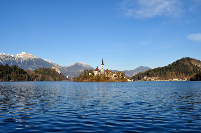 Обои картинки фото города, блед, словения, церковь, остров, озеро