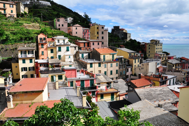 Обои картинки фото riomaggiore, италия, города, амальфийское, лигурийское, побережье, дома, море, берег