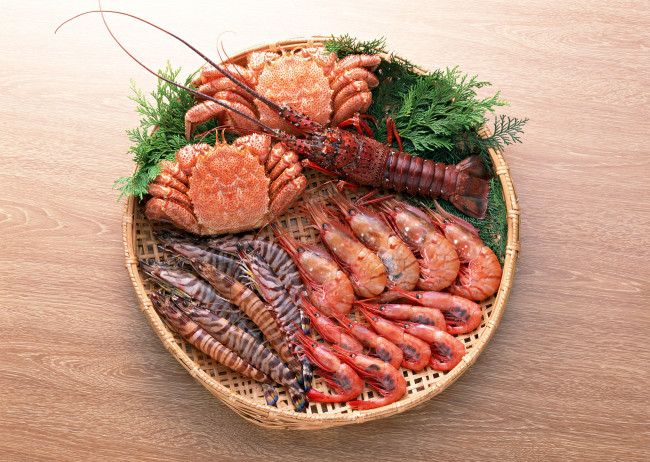 Обои картинки фото еда, рыба,  морепродукты,  суши,  роллы, суши, крабы, креветки, омар, морепродукты