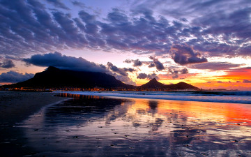 Картинка природа побережье огни тучи горы океан пляж