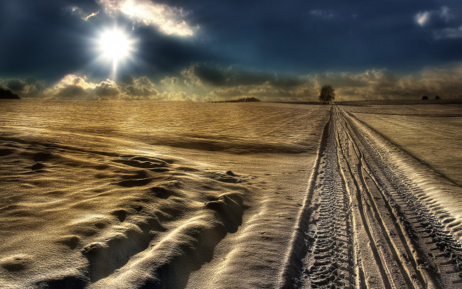 Обои картинки фото природа, дороги, поле, снег, закат, дорога