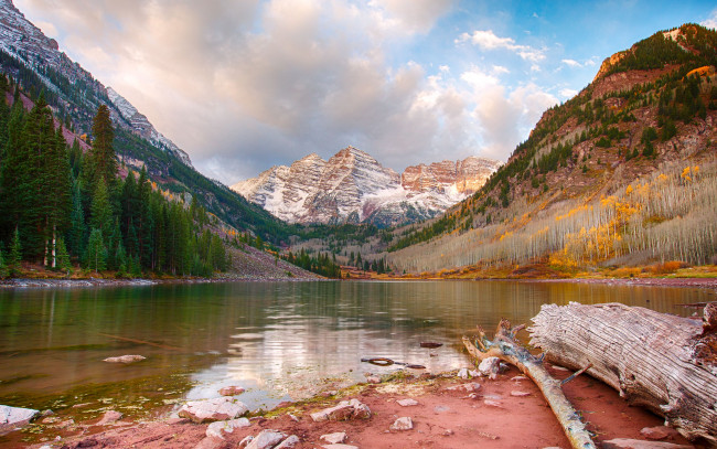 Обои картинки фото природа, реки, озера, горы, озеро, maroon, lake, деревья, пейзаж
