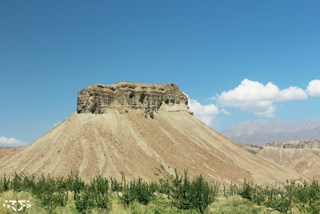 Обои картинки фото природа, горы, азербайджан, облака, гора