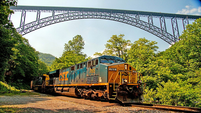 Обои картинки фото техника, поезда, рельсы, железная, дорога, состав, мост, локомотив