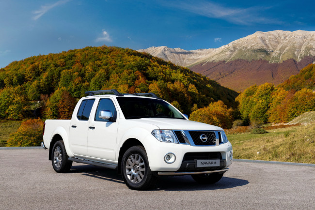 Обои картинки фото 2013, nissan, navara, special, edition, автомобили, datsun, горы, дорога