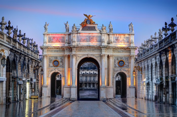 обоя rue h&, 233, r&,  at place stanislas, города, - исторические,  архитектурные памятники, ворота, арка