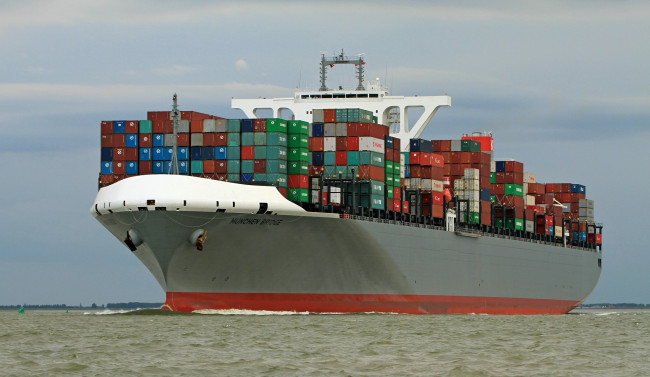 Обои картинки фото munchen bridge, корабли, грузовые суда, контейнеровоз