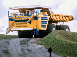 Картинка техника строительная belaz