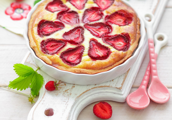 Обои картинки фото еда, пироги, ягоды, dessert, sweet, berries, strawberries, сладкое, food, клубника, десерт