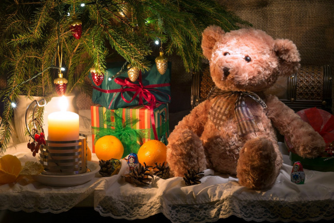 Обои картинки фото праздничные, - разное , новый год, апельсины, игрушка, свеча, медведь