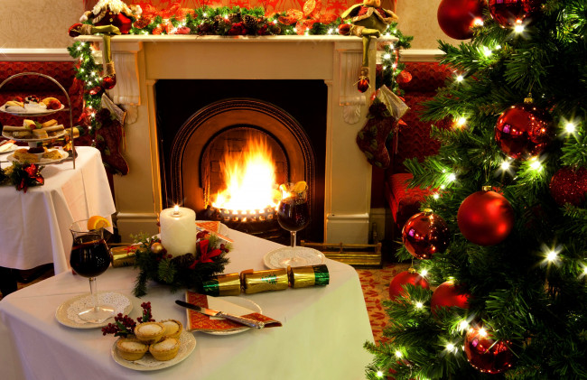 Обои картинки фото праздничные, - разное , новый год, угощения, украшения, огонь, камин, елка