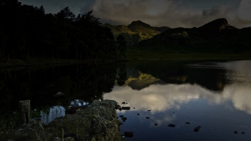 Картинка природа побережье ночь озеро горы