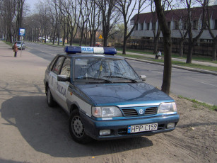 обоя polonez, автомобили, полиция