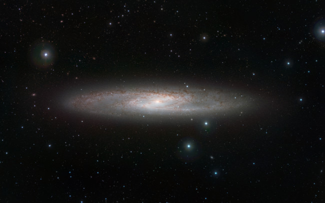 Обои картинки фото космос, галактики, туманности, галактика, ngc, 253, созвездие