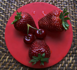Картинка еда фрукты +ягоды черешня клубника
