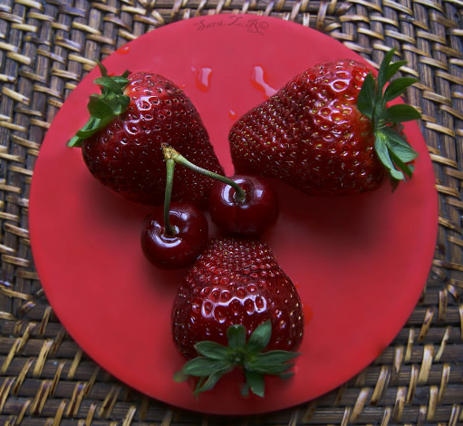 Обои картинки фото еда, фрукты,  ягоды, черешня, клубника