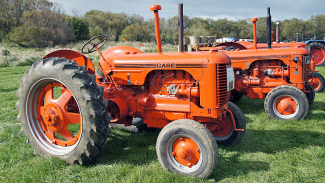 Обои картинки фото 1943 case dc tractor, техника, тракторы, трактор, колесный