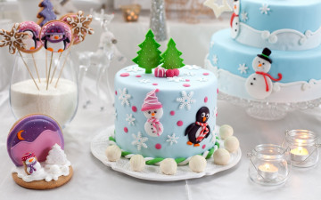 Картинка праздничные угощения снеговики фигурки торт свечи печенье бокалы ёлки пингвины снежинки