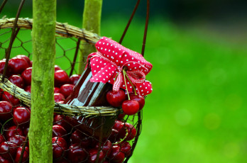 Картинка еда вишня +черешня танка ягоды вишни корзинка варенье