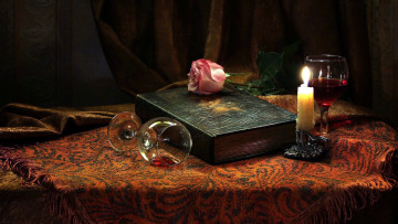 Картинка еда натюрморт вино бокалы книга роза свеча