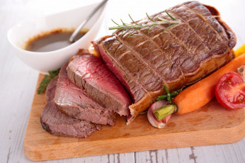 Картинка еда мясные+блюда морковь чеснок мясо буженина говядина