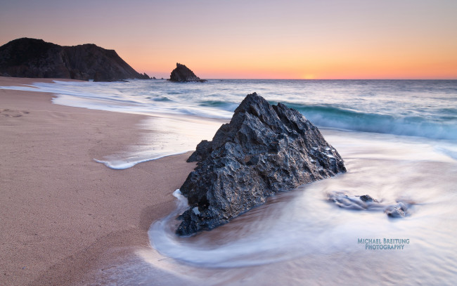 Обои картинки фото природа, побережье, камни, песок, волны