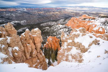 Картинка природа горы каньон облака снег