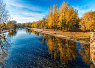 Картинка природа реки озера деревья осень испания навалуэнга река альберче