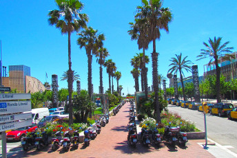 Картинка барселона города барселона+ испания пальма мотоцикл дорога